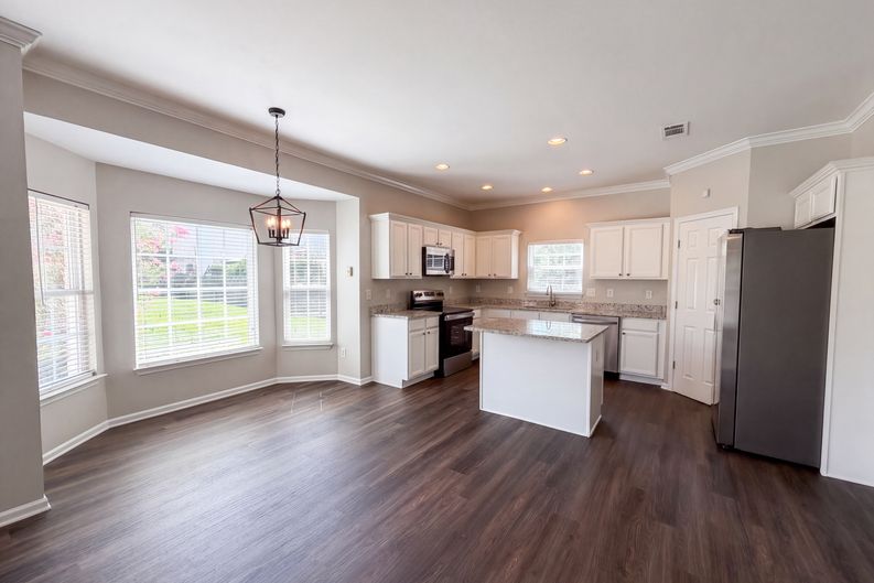 Photo 6 of 29 of 3010 Feradach Ln, Spring Hill, TN