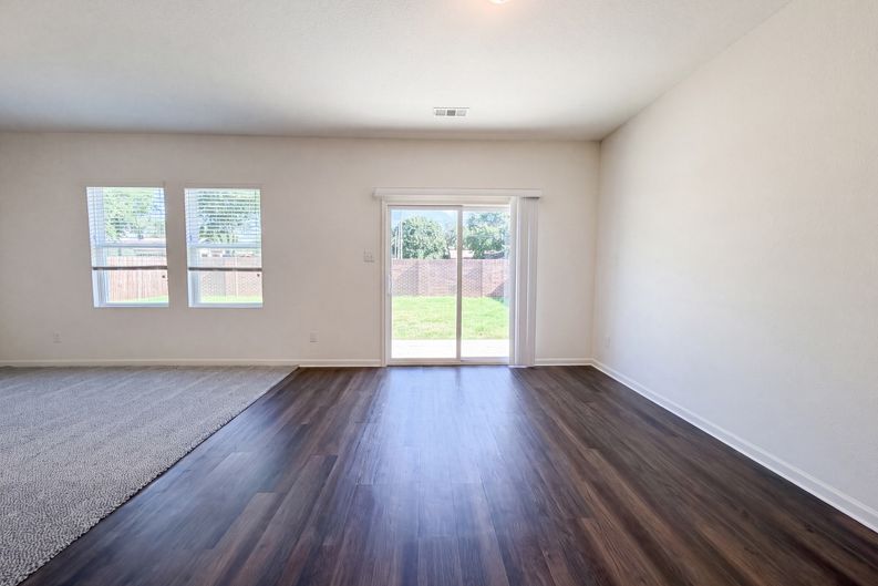 Photo 6 of 17 of 429 Starboard Dr, Crowley, TX