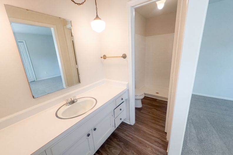 Photo 19 of 21 of 3229 Regents Park Ln, Greensboro, NC