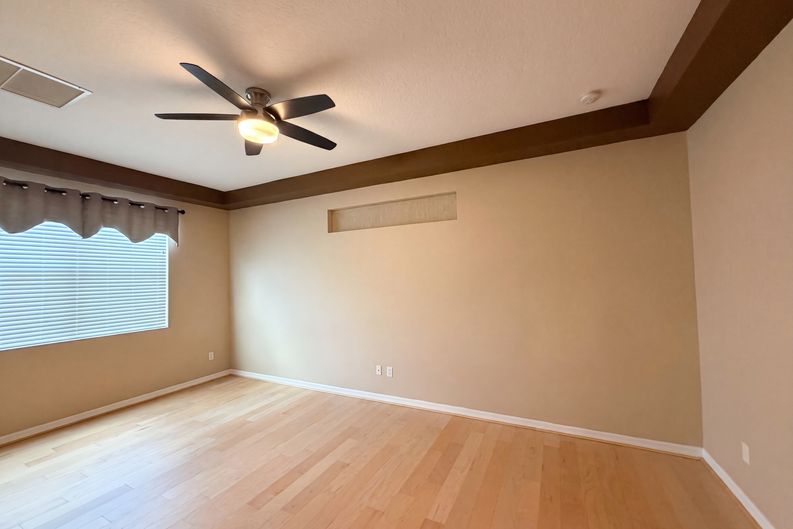Photo 12 of 27 of 5605 Windsong Oak Dr, Leesburg, FL