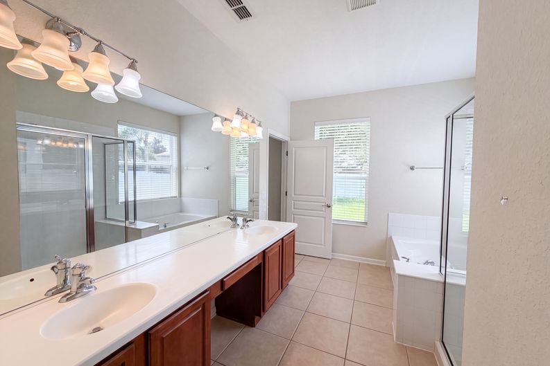 Photo 28 of 36 of 13228 Roskin Ln, Windermere, FL