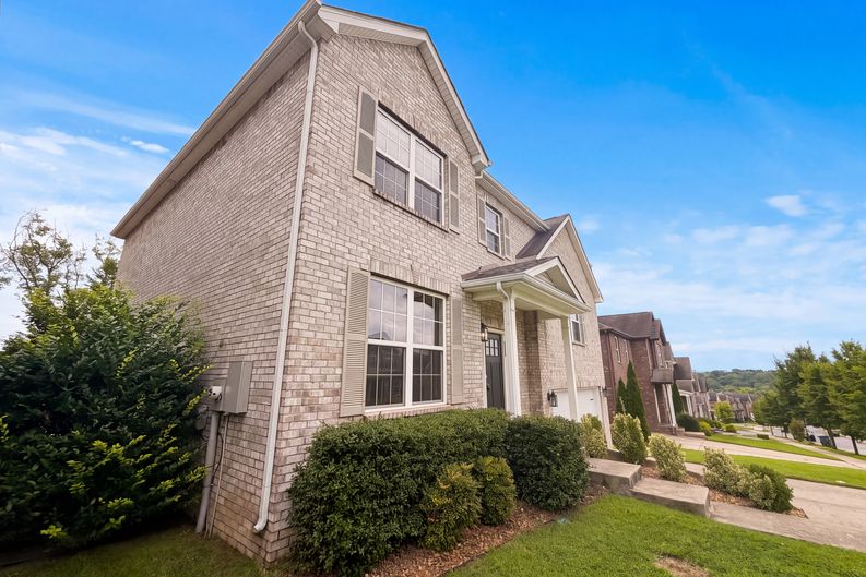 Photo 18 of 22 of 8052 Brockman Ln, Nashville, TN