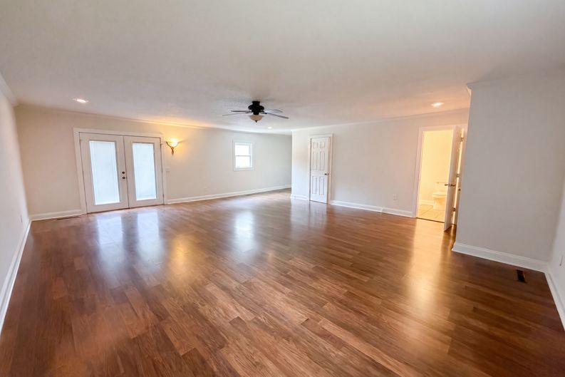 Photo 11 of 21 of 5710 Edgehill Rd, Sumter, SC