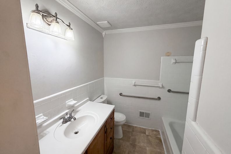 Photo 11 of 18 of 5795 Stewart Mill Rd, Douglasville, GA