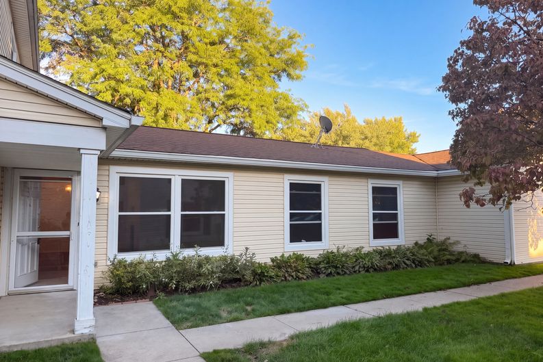 Photo 24 of 26 of 1186 E Azalea Ln, Palatine, IL