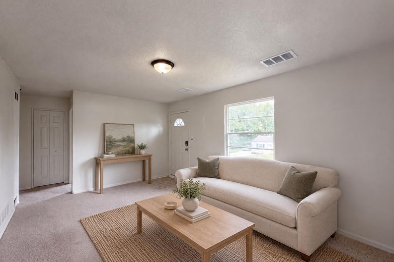Photo 3 of 20 of 4770 Woodend Ave, Kansas City, KS