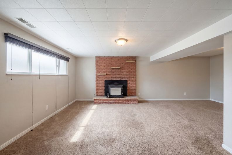 Photo 15 of 22 of 750 W Gentile St, Layton, UT