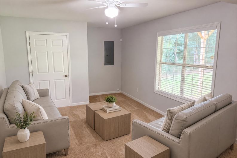 Photo 10 of 23 of 59 Paradise Cir, Douglasville, GA