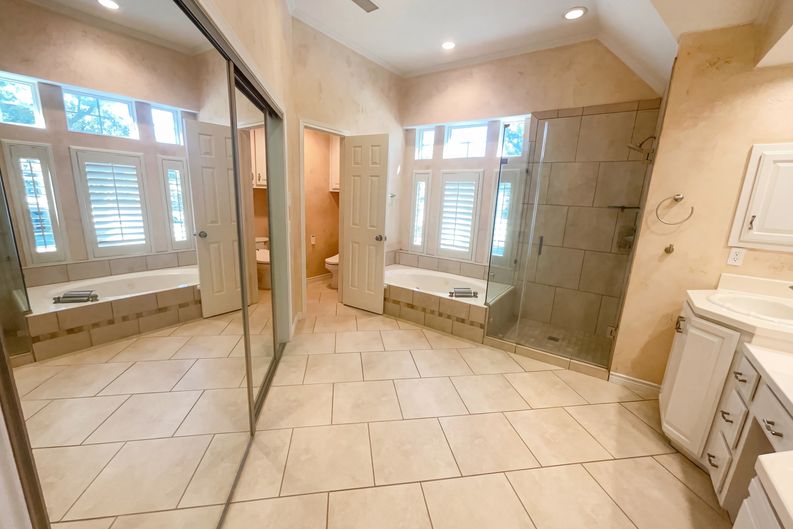 Photo 15 of 26 of 2741 Barrington Dr, Plano, TX