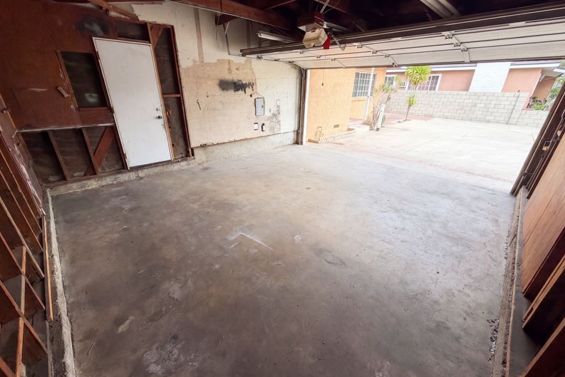Photo 22 of 31 of 1426 S Rita Way, Santa Ana, CA