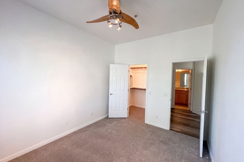 Photo 16 of 27 of 19550 N Grayhawk Dr, Scottsdale, AZ