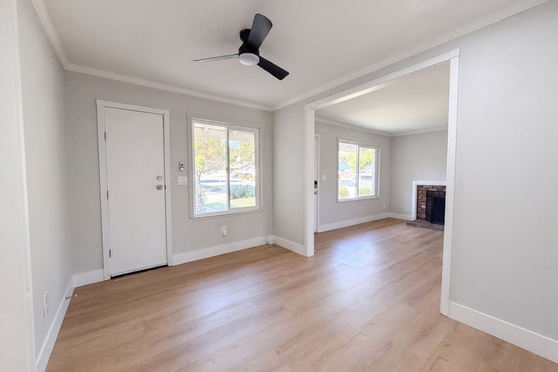 Photo 8 of 25 of 14602 Rosecourt Dr, Canyon Country, CA