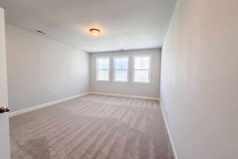 Photo 6 of 21 of 147 Monteray Oaks Cir, Fort Mill, SC