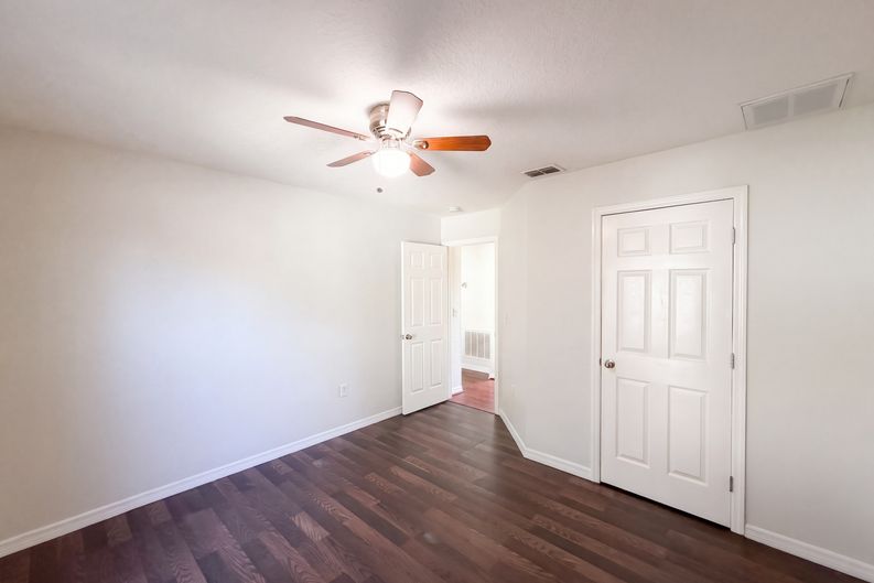 Photo 20 of 29 of 6041 Parnell Ave, Spring Hill, FL