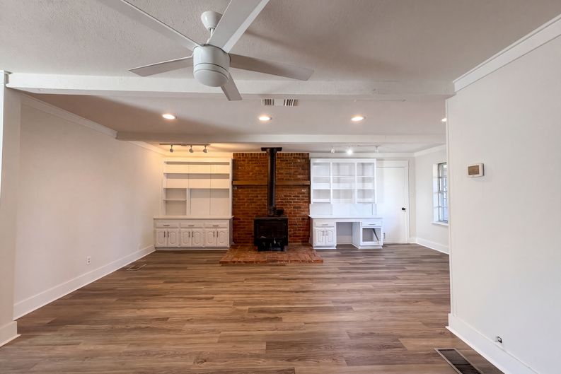 Photo 6 of 23 of 808 Griffin St, McKinney, TX