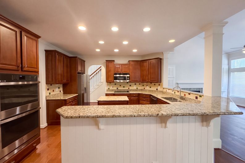 Photo 7 of 40 of 12212 Ashton Woods Ln, Raleigh, NC