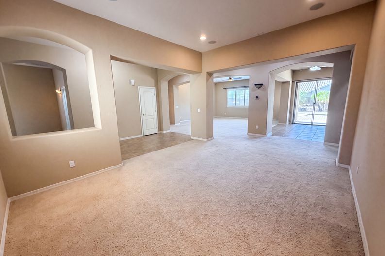 Photo 3 of 33 of 3080 E Powell Way, Gilbert, AZ