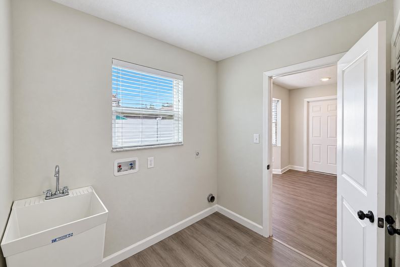 Photo 16 of 22 of 2160 De Las Flores Ave, Bartow, FL