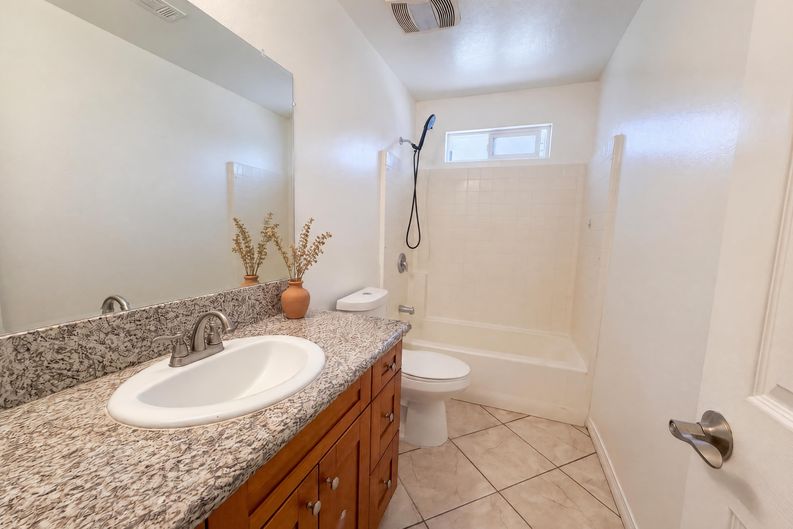 Photo 10 of 14 of 1774 7th St, Riverside, CA