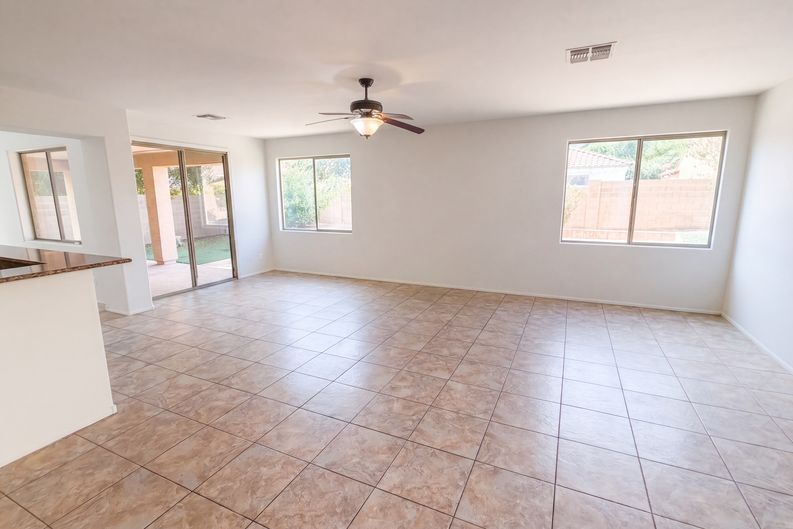 Photo 14 of 47 of 17641 W Valentine St, Surprise, AZ