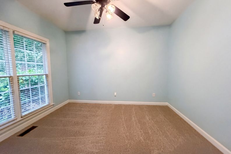 Photo 10 of 18 of 12341 Willingdon Rd, Huntersville, NC