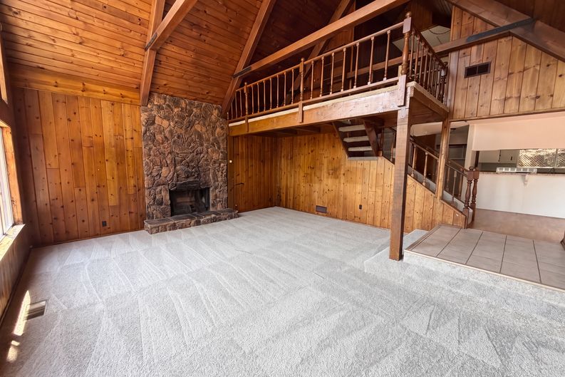 Photo 3 of 37 of 22360 Briarwood Ln, Crestline, CA