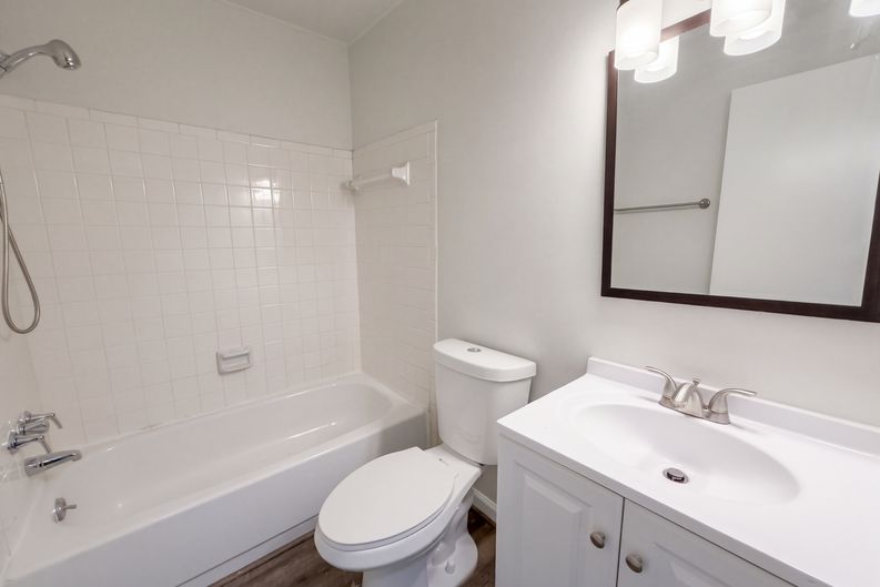 Photo 14 of 17 of 706 Kaplan Ct, Hyattsville, MD