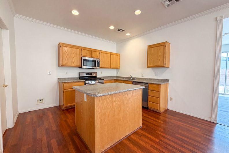 Photo 6 of 32 of 5338 Lindsay Heights St, Las Vegas, NV