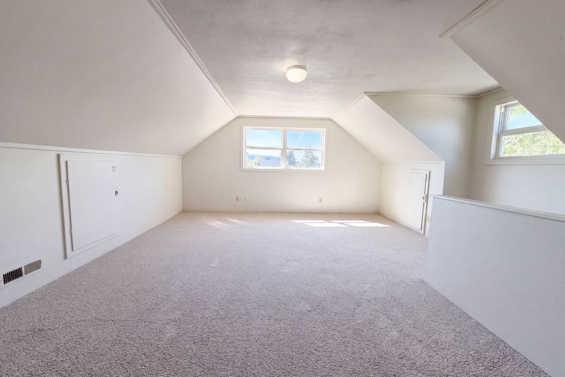 Photo 12 of 20 of 4815 SE 99th Ave, Portland, OR