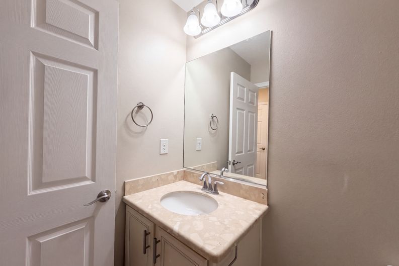 Photo 21 of 36 of 120 Prestwick Grande Dr, Daytona Beach, FL