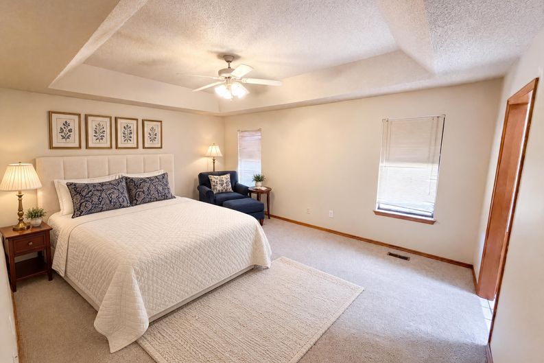 Photo 9 of 57 of 1536 Creekside Dr, Norman, OK
