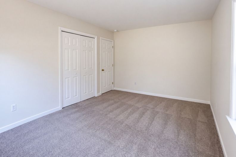 Photo 15 of 22 of 3153 Chartwood Dr, Sandston, VA
