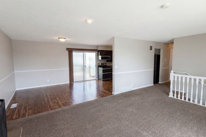 Photo 8 of 22 of 750 W Gentile St, Layton, UT