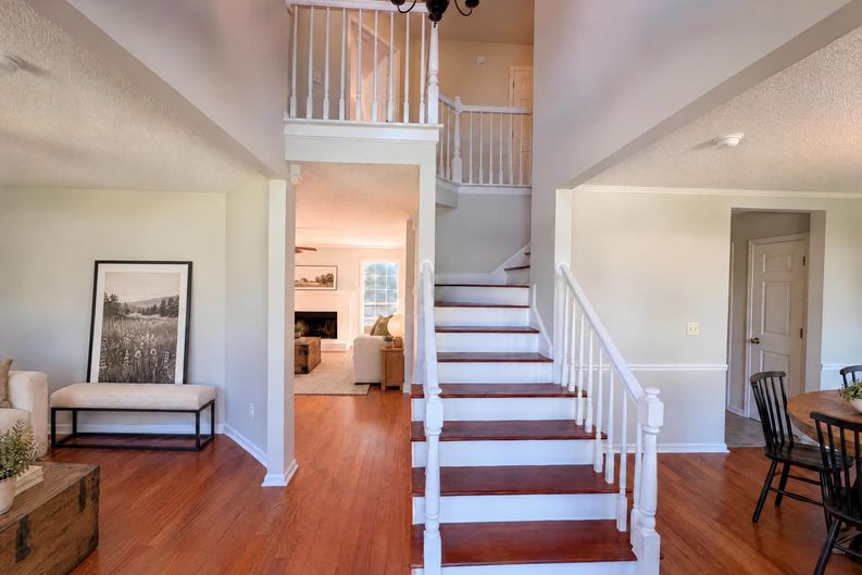 Photo 8 of 28 of 320 Hunters Ridge Dr, Lexington, SC