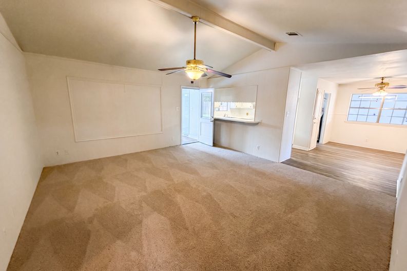 Photo 7 of 26 of 910 Luella Ave, Deer Park, TX