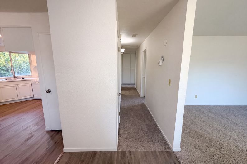 Photo 11 of 28 of 9149 Starina Way, Sacramento, CA