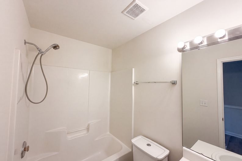 Photo 11 of 17 of 5111 Brooke Lauren Ln, Raleigh, NC