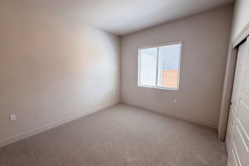 Photo 12 of 17 of 2246 N Marion Ave, Clovis, CA
