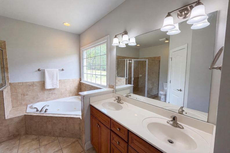 Photo 10 of 22 of 90 Scotts Pine Cir, Wake Forest, NC
