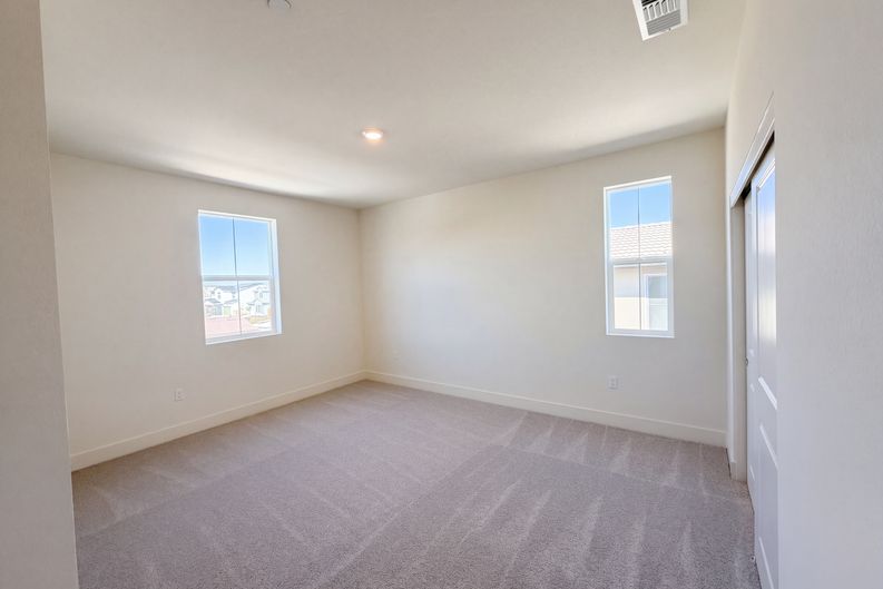 Photo 7 of 15 of 5440 Ironwood Ave, Tracy, CA