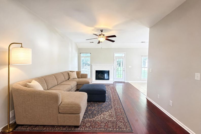 Photo 3 of 17 of 8536 Albury Walk Ln, Charlotte, NC