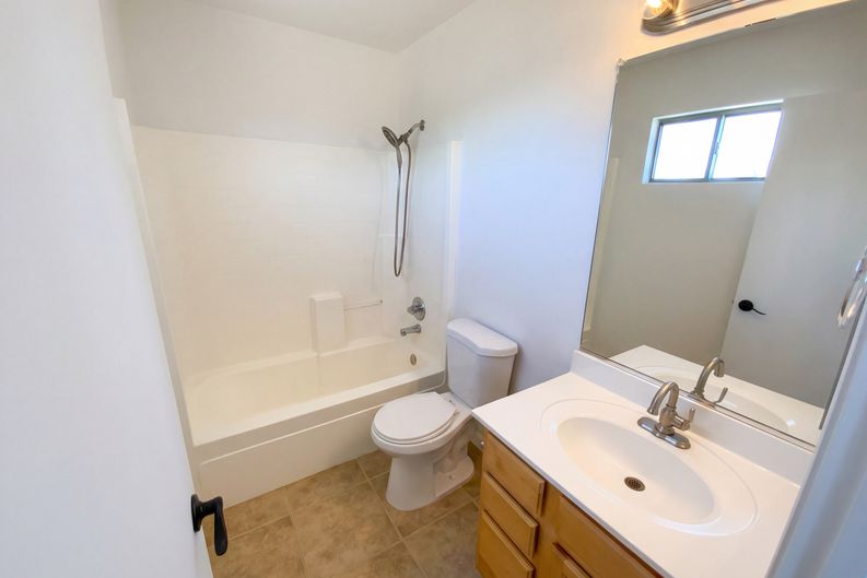Photo 6 of 20 of 15237 N 147th Ln, Surprise, AZ
