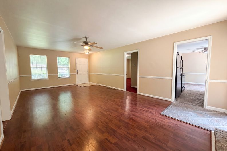 Photo 8 of 21 of 2813 Wood Dr NE, Center Point, AL