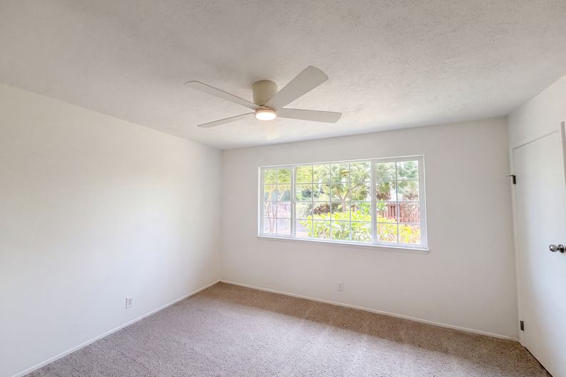 Photo 21 of 41 of 7007 Ursa Pkwy, Sacramento, CA