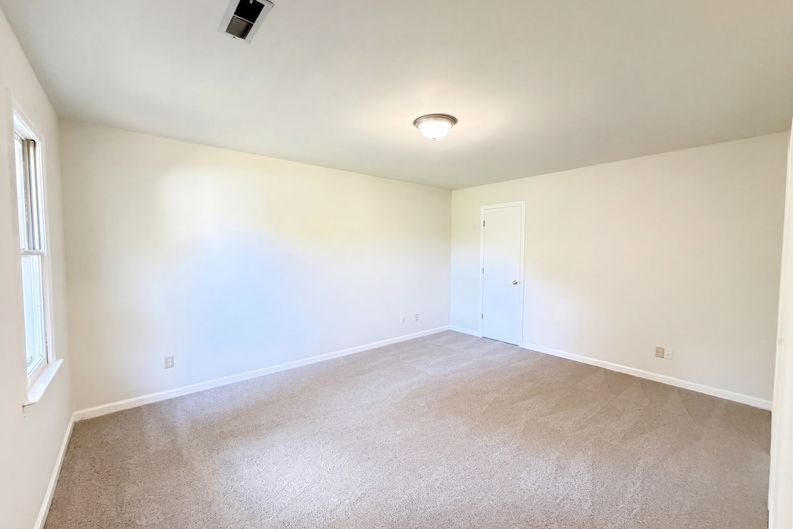 Photo 8 of 20 of 2347 Bethabara Haven Dr, Winston Salem, NC