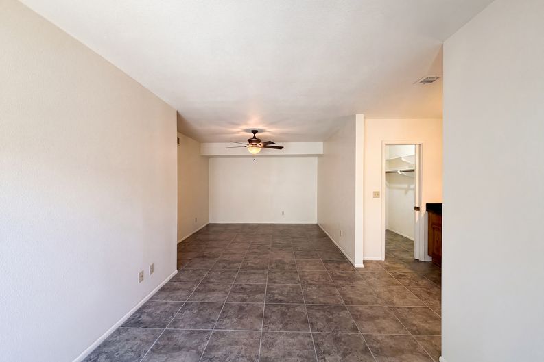 Photo 9 of 24 of 2346 E Mescal St, Phoenix, AZ
