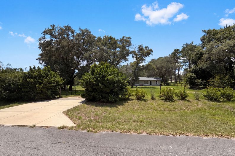 Photo 18 of 21 of 1870 SW Valencia Heights Ave, Dunnellon, FL