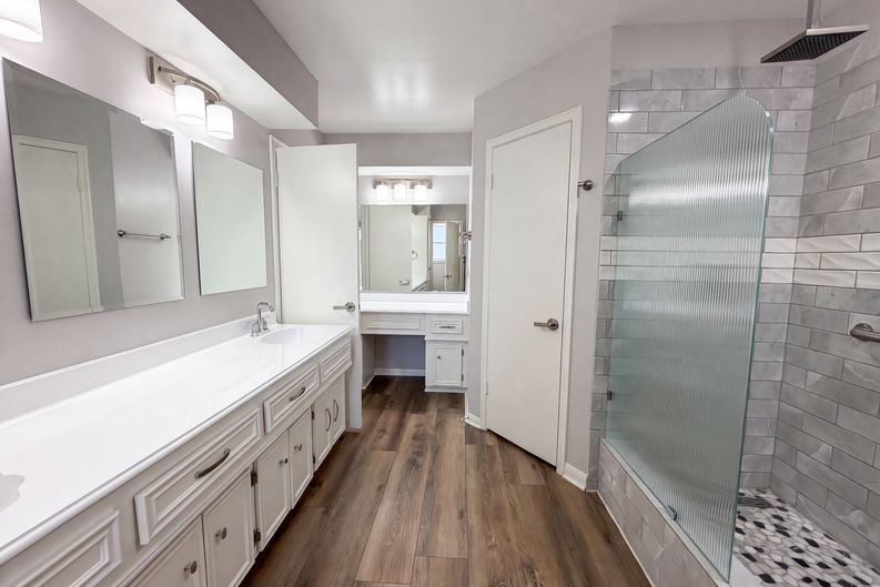 Photo 17 of 20 of 10327 Sweetwood Dr, Houston, TX