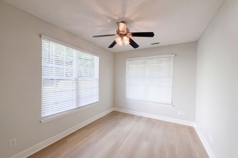 Photo 11 of 19 of 2619 Dutch Grove Cir, Raleigh, NC