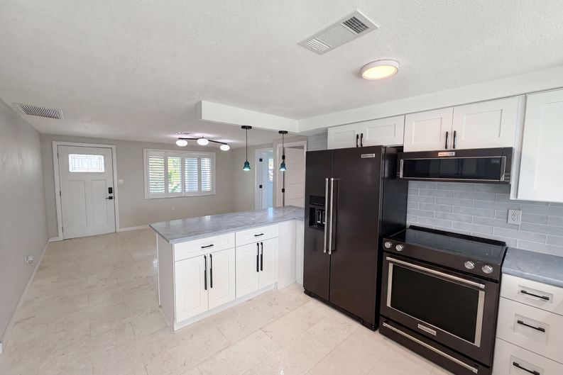 Photo 18 of 30 of 13638 Evelane Dr, Hudson, FL